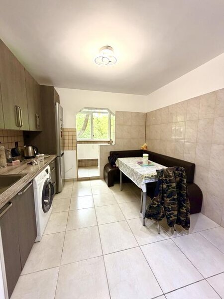 Oaza de liniste la 1 minut de Piata Rahova, 2 camere, etaj 2/8, renovat.