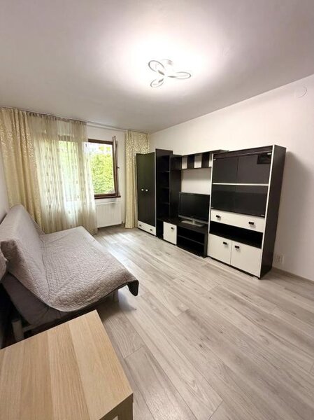 Oaza de liniste la 1 minut de Piata Rahova, 2 camere, etaj 2/8, renovat.